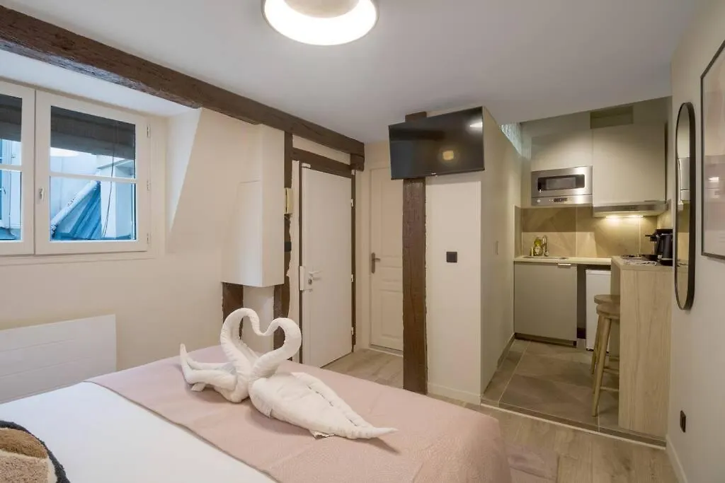 Studio 2Pers # Ile St Louis # Bord De Seine Apartment Paris France